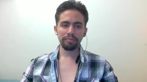 Snapshot of alejo_shy chatting on 01-09-25, 02:43 alejo_shy online show from 01-09-25, 02:43
