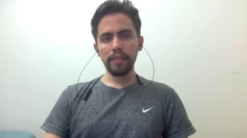 Snapshot of alejo_shy chatting on 01-15-25, 04:15 alejo_shy online show from 01-15-25, 04:15