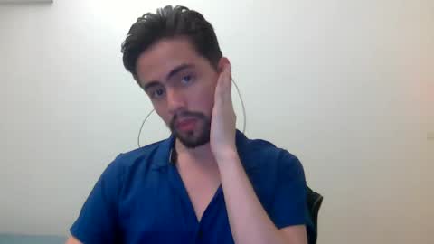 Snapshot of alejo_shy chatting on 01-19-25, 03:39 alejo_shy online show from 01-19-25, 03:39