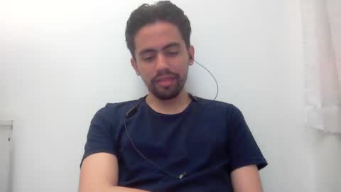 Snapshot of alejo_shy chatting on 01-20-25, 06:31 alejo_shy online show from 01-20-25, 06:31