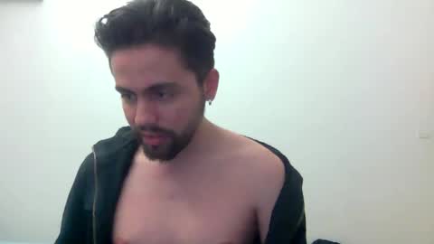 Snapshot of alejo_shy chatting on 10-20-25, 02:56 alejo_shy online show from 10-20-25, 02:56