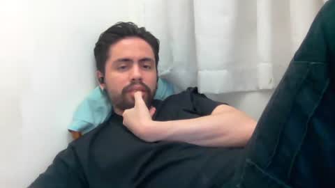 Snapshot of alejo_shy chatting on 11-01-25, 08:22 alejo_shy online show from 11-01-25, 08:22