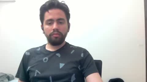 Snapshot of alejo_shy chatting on 11-10-25, 12:31 alejo_shy online show from 11-10-25, 12:31