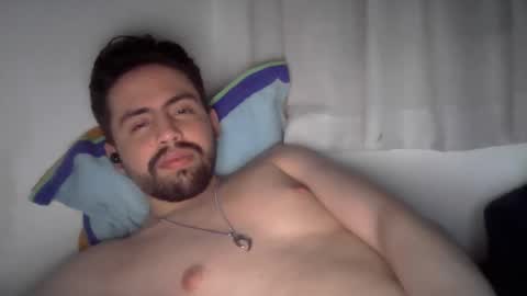 Snapshot of alejo_shy chatting on 12-01-25, 06:18 alejo_shy online show from 12-01-25, 06:18