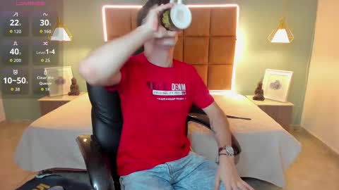 ALejoo Saenz online show from 11-21-25, 05:17