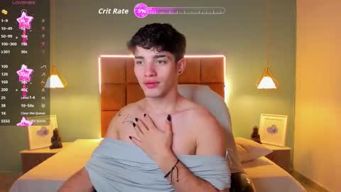 ALejoo Saenz online show from 12-17-25, 01:11