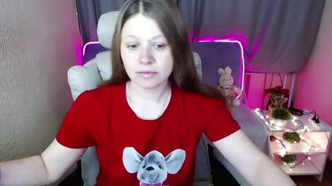 Snapshot of alekasamui chatting on 01-30-25, 12:39 Aleksa online show from 01-30-25, 12:39