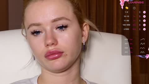 Snapshot of aleksalore chatting on 12-20-24, 08:06 Lexi online show from 12-20-24, 08:06