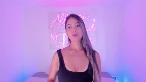 Aleksandra  online show from 11-17-25, 04:40