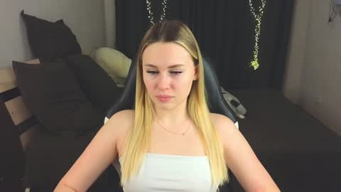 Alena online show from 01-23-25, 04:26