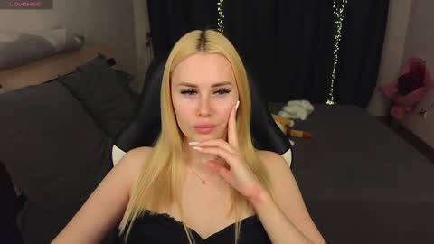 Alena online show from 03-02-25, 02:43