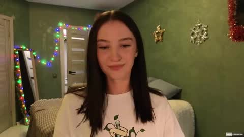 Snapshot of alena_navi chatting on 12-09-24, 08:55 Alena online show from 12-09-24, 08:55