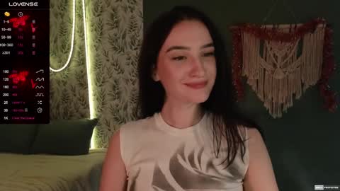 Snapshot of alena_navi chatting on 12-27-24, 05:05 Alena online show from 12-27-24, 05:05