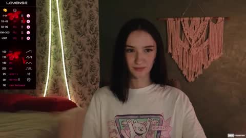 Snapshot of alena_navi chatting on 01-08-25, 10:37 Alena online show from 01-08-25, 10:37