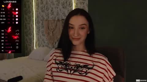 Snapshot of alena_navi chatting on 02-10-25, 12:50 Alena online show from 02-10-25, 12:50