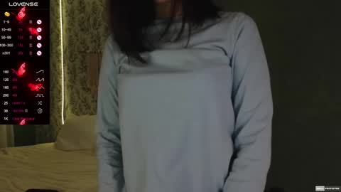 Snapshot of alena_navi chatting on 02-12-25, 04:11 Alena online show from 02-12-25, 04:11