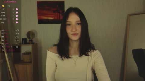 Snapshot of alena_navi chatting on 02-08-26, 04:21 Alena online show from 02-08-26, 04:21