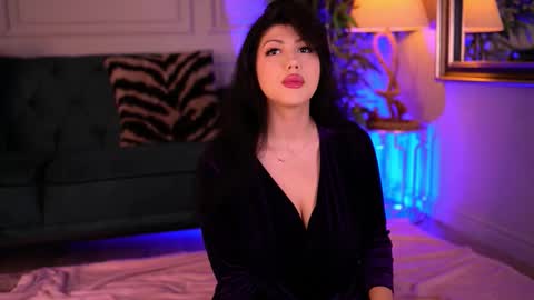 alenacapricious online show from 11-06-25, 06:09