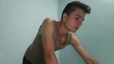 Snapshot of aleo_011 chatting on 12-18-24, 02:21 Alejandro online show from 12-18-24, 02:21