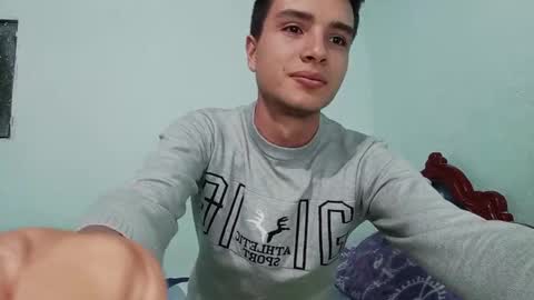 Snapshot of aleo_011 chatting on 12-25-24, 01:53 Alejandro online show from 12-25-24, 01:53