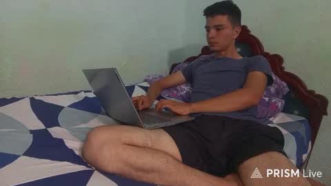 Snapshot of aleo_011 chatting on 10-05-25, 03:16 Alejandro online show from 10-05-25, 03:16