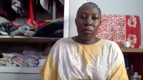 Noreen Kennth and Emilly online show from 10-25-25, 08:11