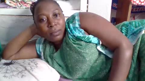 Noreen Kennth and Emilly online show from 11-04-25, 06:12