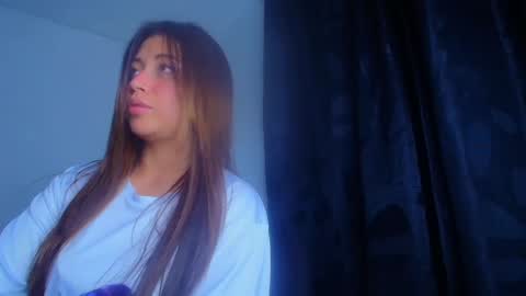 QUEEN OFF MILk  IM BACK  15 NOV online show from 02-21-25, 11:32