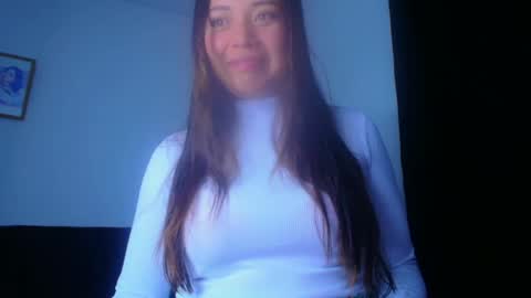 QUEEN OFF MILk  IM BACK  15 NOV online show from 03-01-25, 02:48