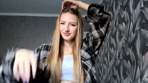 Betty online show from 12-05-25, 11:08