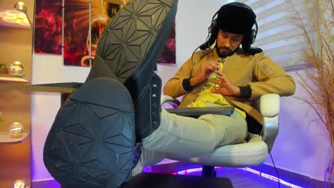 ALESSANDRO  WYE online show from 12-22-24, 12:38