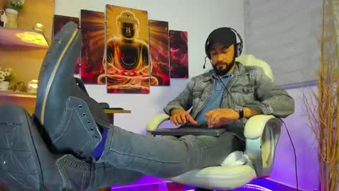 ALESSANDRO  WYE online show from 01-25-25, 04:45