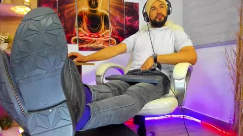 ALESSANDRO  WYE online show from 01-26-25, 08:25