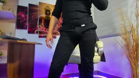 ALESSANDRO  WYE online show from 02-16-25, 04:42