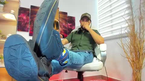 ALESSANDRO  WYE online show from 02-19-25, 02:01