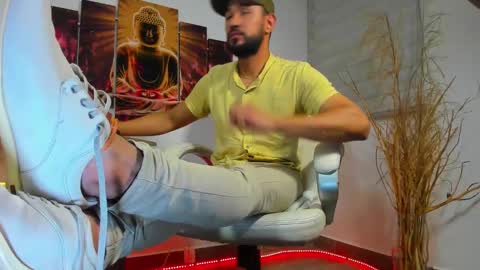 ALESSANDRO  WYE online show from 02-22-25, 03:23