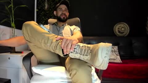 ALESSANDRO  WYE online show from 09-28-25, 08:31