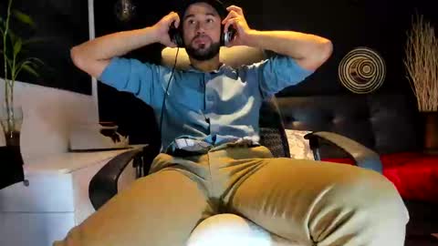 ALESSANDRO  WYE online show from 10-11-25, 06:45