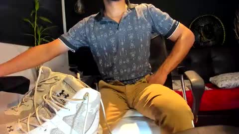 ALESSANDRO  WYE online show from 10-17-25, 06:49