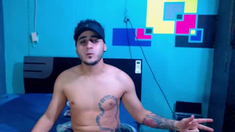 Snapshot of alessandrobooy chatting on 12-16-25, 05:45 alessandro online show from 12-16-25, 05:45