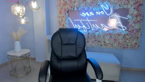 ALESSA ROMERO  online show from 11-06-25, 07:48