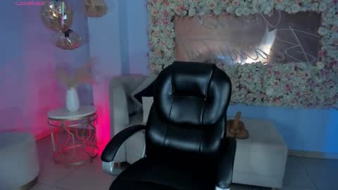 Snapshot of alessaromero chatting on 12-17-25, 07:53 ALESSA ROMERO online show from 12-17-25, 07:53