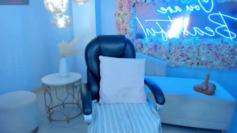 Snapshot of alessaromero chatting on 01-07-26, 07:49 ALESSA ROMERO online show from 01-07-26, 07:49