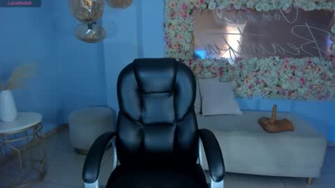 Snapshot of alessaromero chatting on 02-25-26, 07:56 ALESSA ROMERO online show from 02-25-26, 07:56