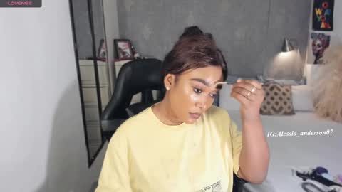 Yy  online show from 09-11-25, 12:33