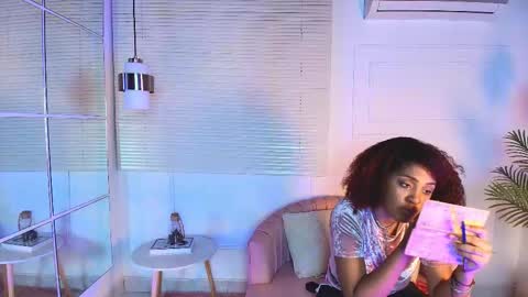 Alejandra  online show from 10-16-25, 12:39