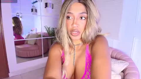 Alejandra  online show from 12-14-25, 12:54