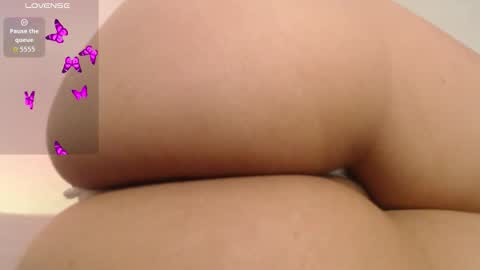 Snapshot of alessia_santorinni chatting on 10-15-25, 03:45 alessia_santorinni online show from 10-15-25, 03:45