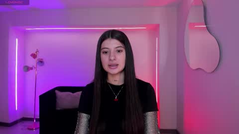 Alessia  online show from 11-17-25, 06:57