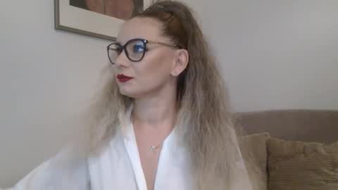AlessiaCreed online show from 10-06-25, 07:33